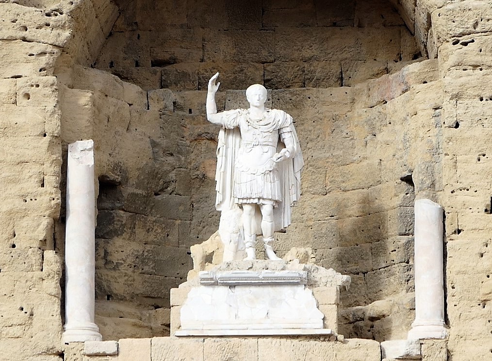 Statue romaine illustrant le riche passé d'Orange